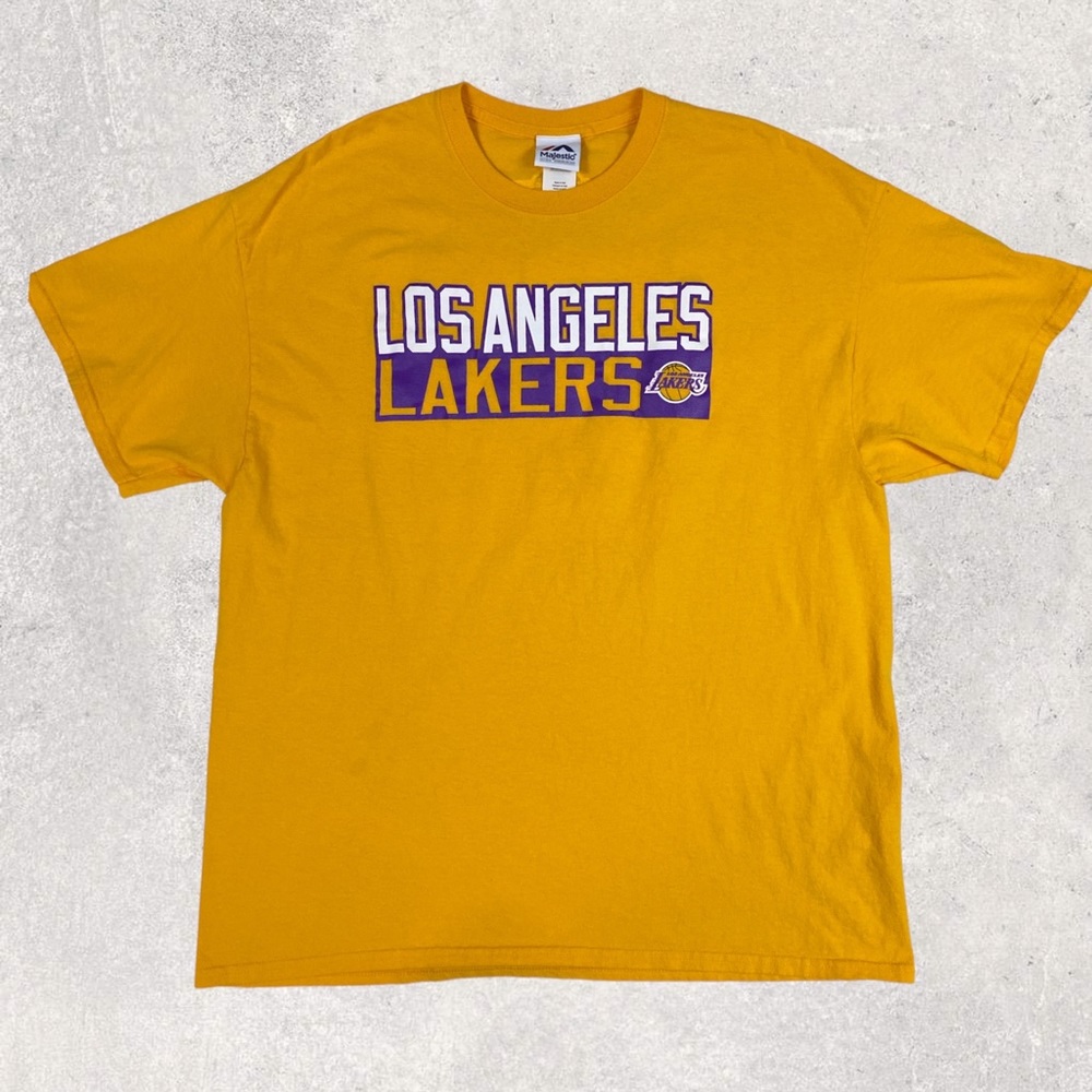 LA Lakers LeBron James Shirt - Men’s Size: XL